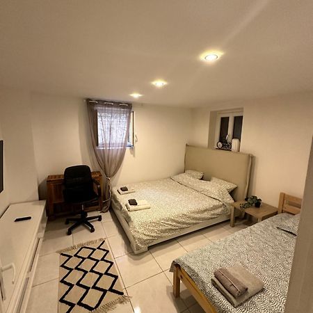 Jolie Appartement Nice Proche Mer Et Aeroport Une Chambre Plus Salon Avec Cuisine Buitenkant foto